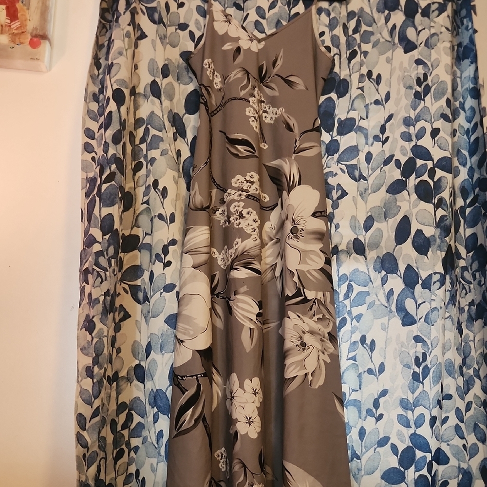 Emery Rose Women Taupe Grey Floral Print‎ V-Neck Spaghetti Strap Maxi Dress Sz M